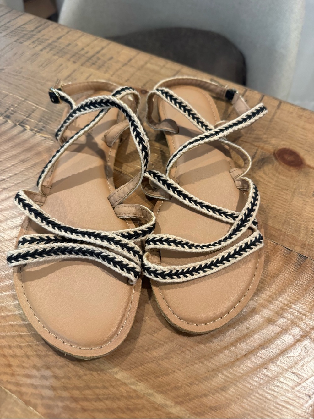 Women’s 8 Neutral Tan Sandals with Black & Cream Braided Straps